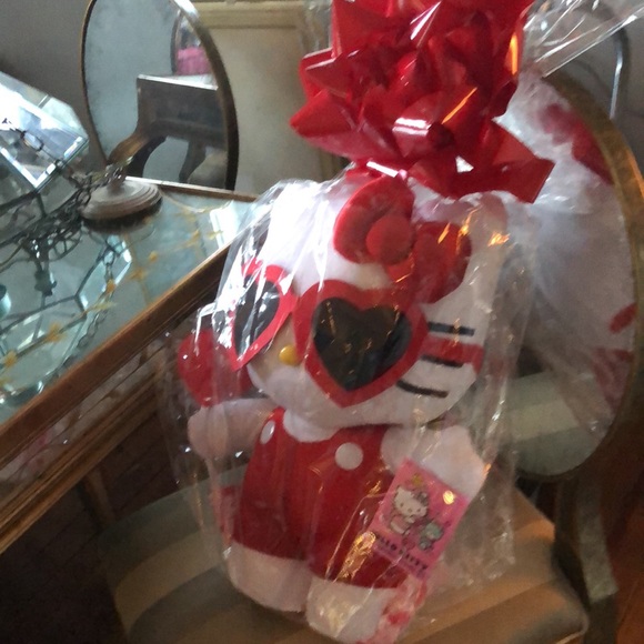 HUGE HELLO KITTY - Picture 6 of 9